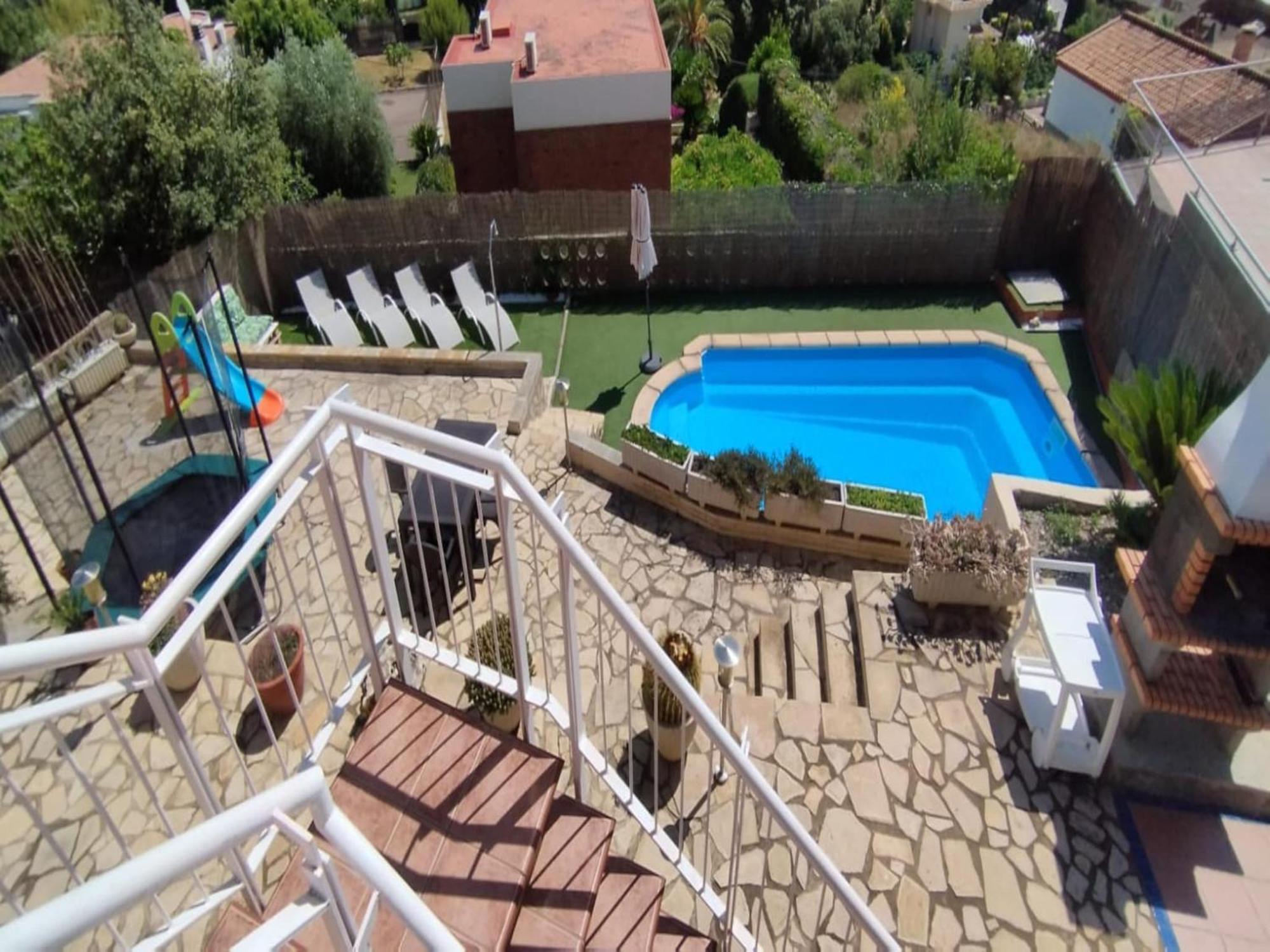Chalet Quiet Escape With Stunning Sea Views *