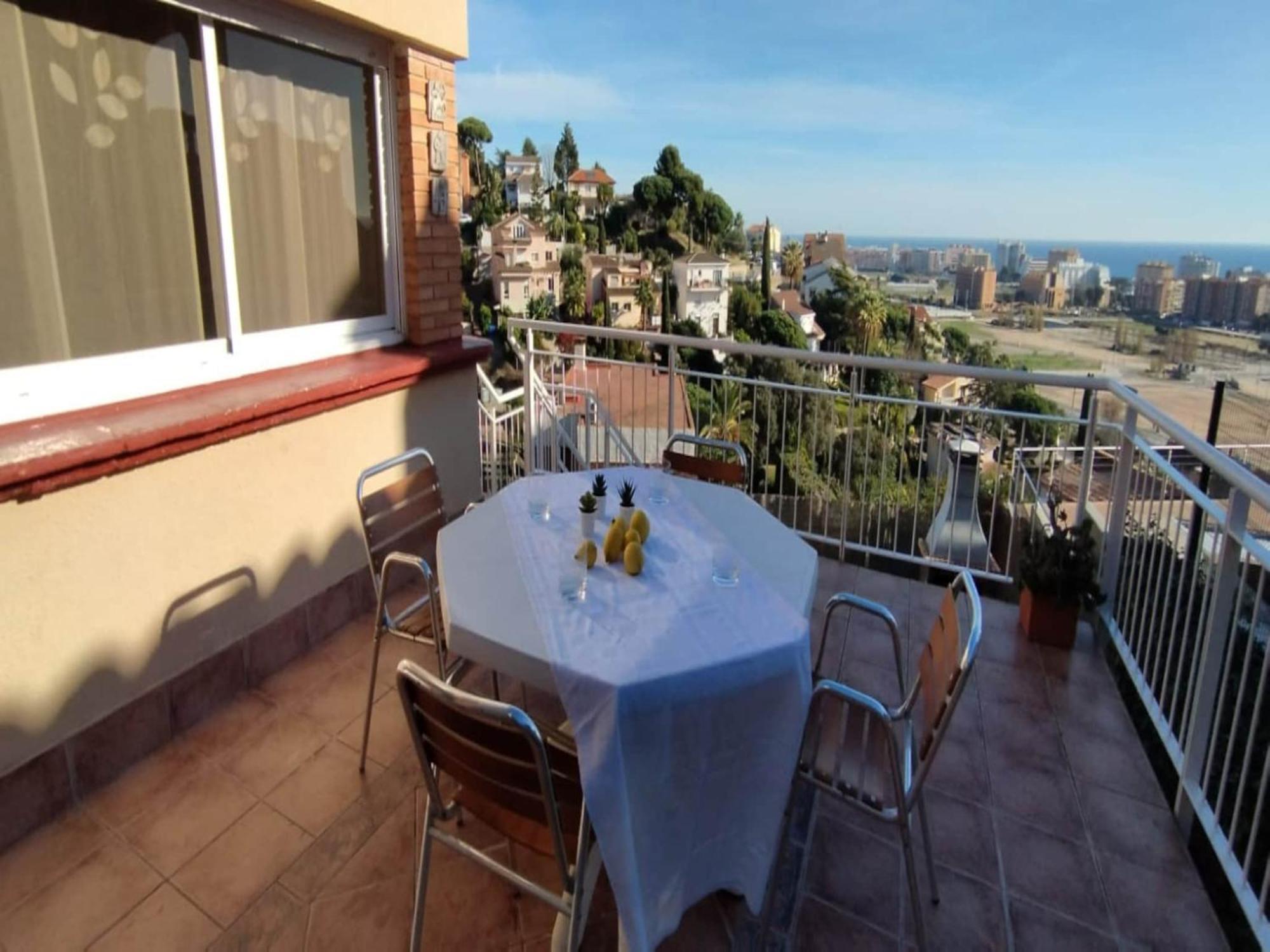 Quiet Escape With Stunning Sea Views *