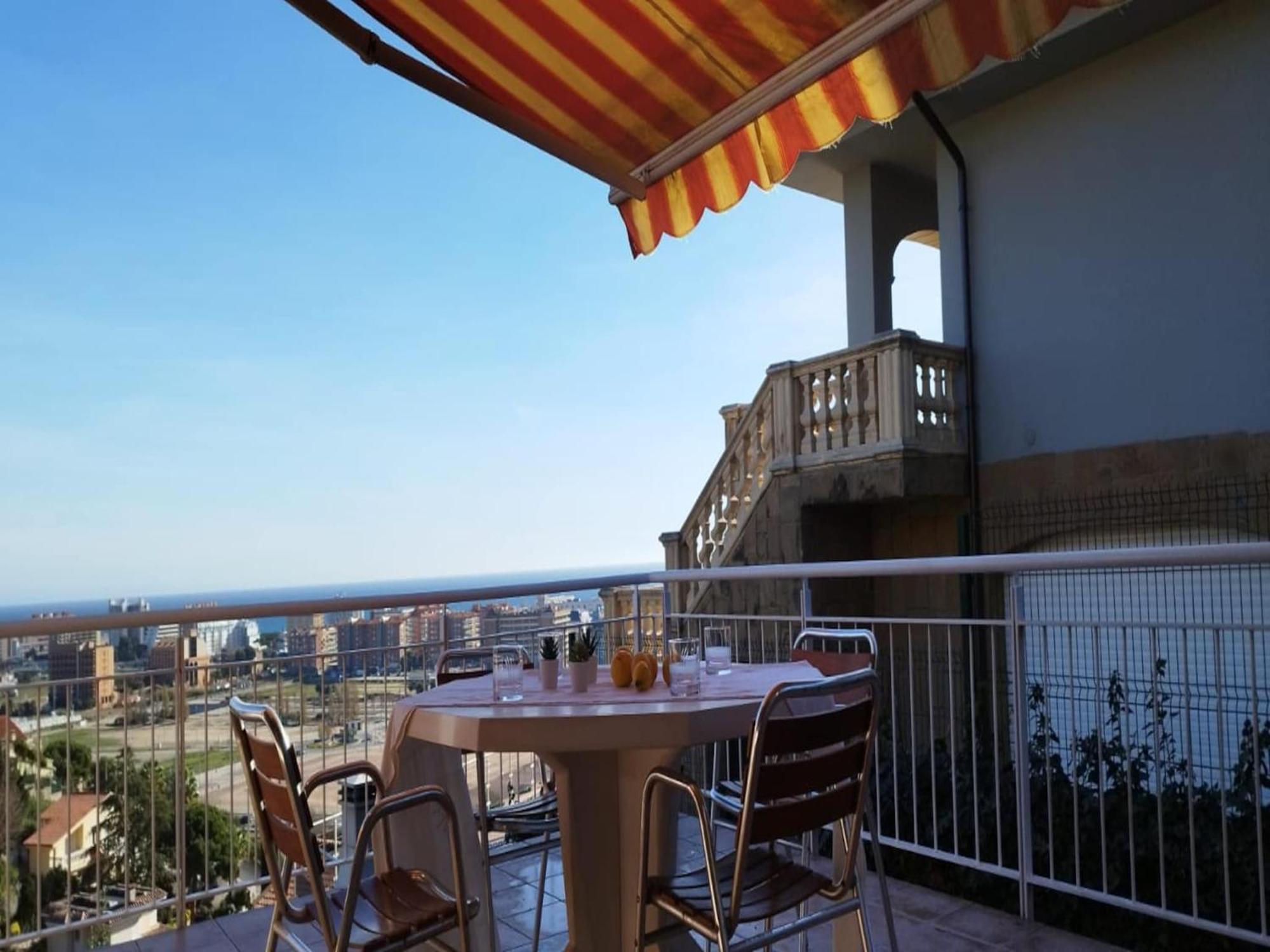 Quiet Escape With Stunning Sea Views Chalet *